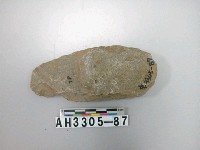 藏品(中型舌刃打製石斧)的圖片